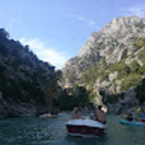 Meet your Posher, Florencee - Picture 1 of 1